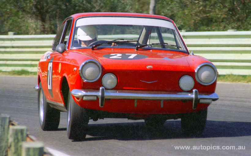 Fiat 850 Sport Coupe: Bathurst on borrowed tyres, a sandwich, a Coke and 8000 rpm!