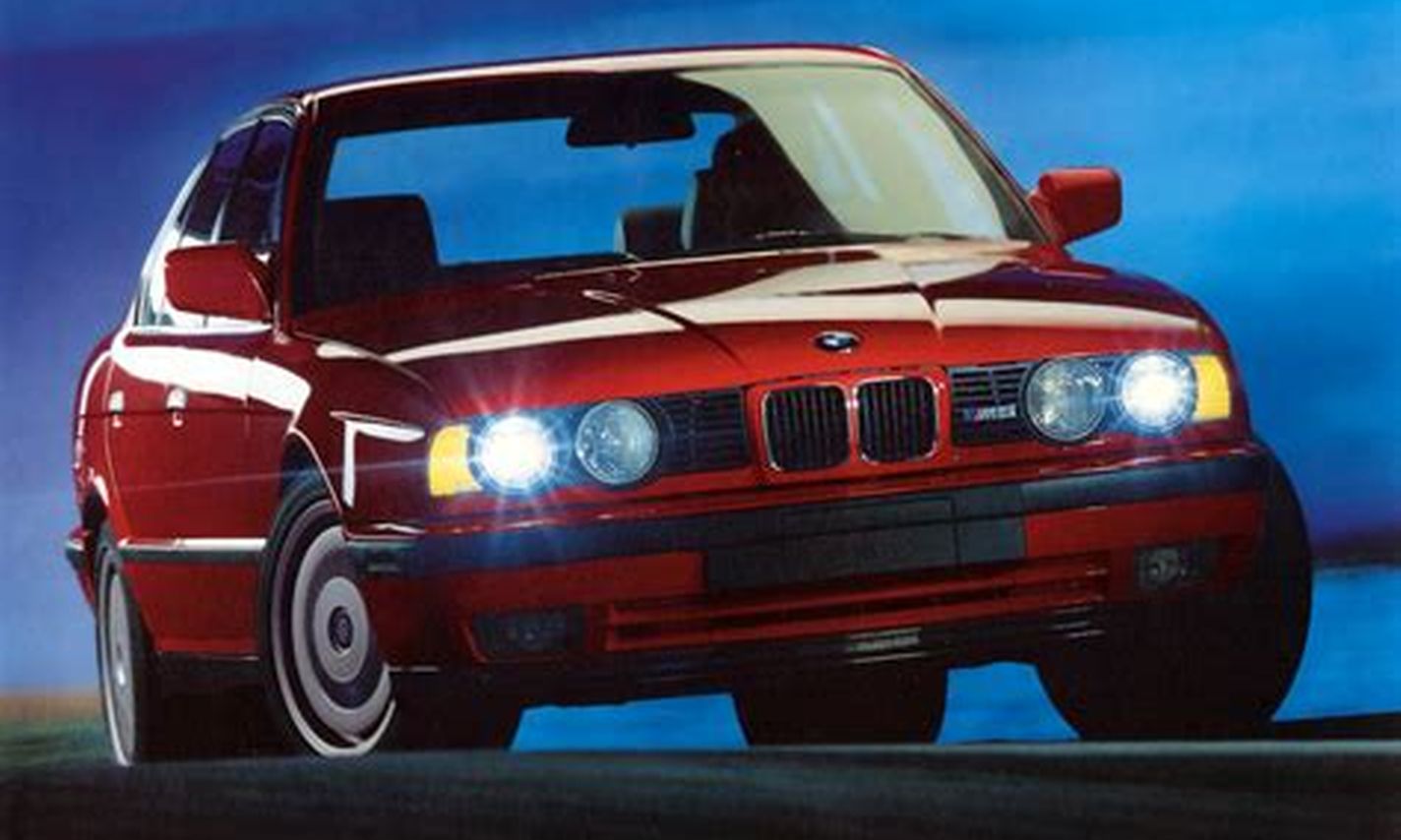 BMW M5: The Incognito 911-beating supercar