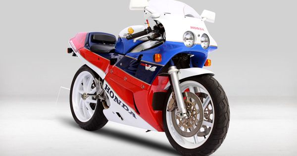 Honda VFR750R RC30 Homologation Legend Shannons Club