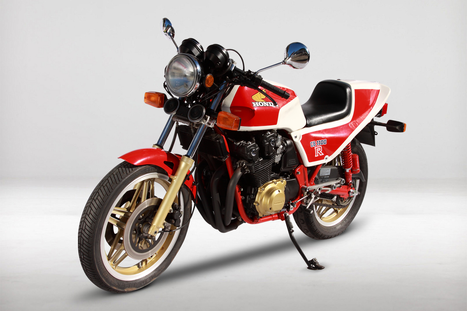 Honda CB1100R RB: Retro Ride