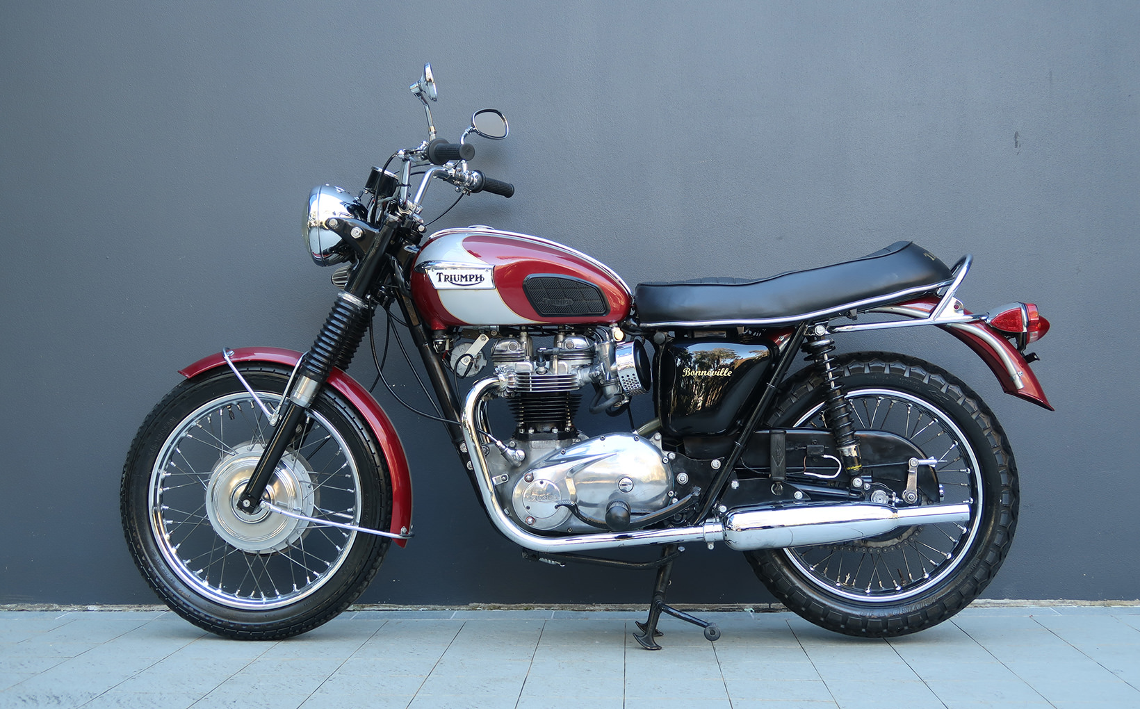 Ride-away classic motorcycles at Shannons August Sydney Winter Auction