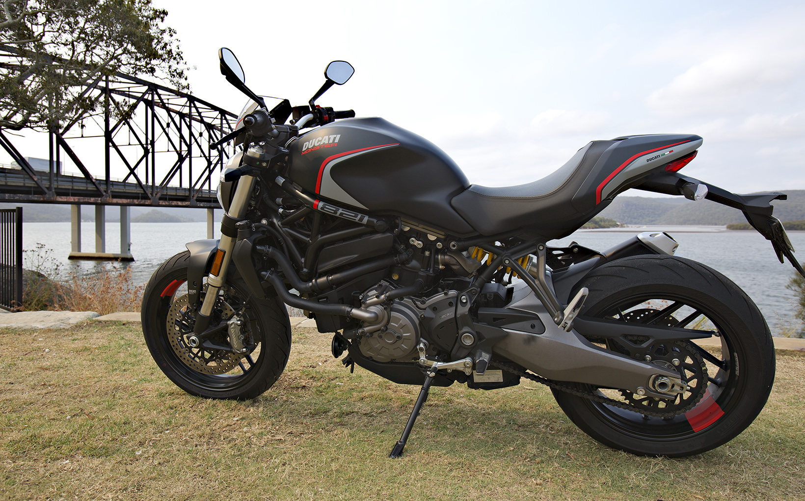 Ducati Monster 821 Stealth: Now You See It