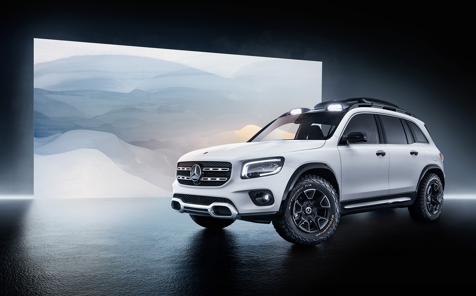 New Mercedes-Benz GLB to scratch off-road seven-seat small SUV itch