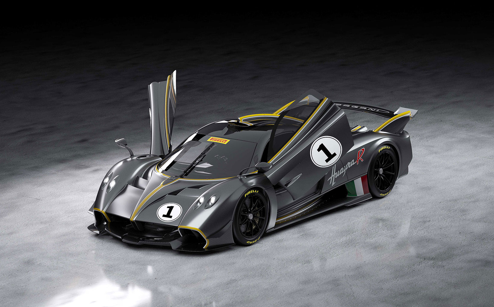 It may be four months late, but Pagani has finally debuted the Huayra R