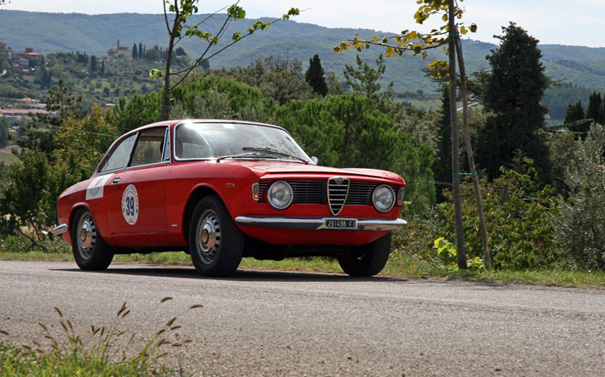 Alfa Romeo 105 Coupe - Essence of Ferrari