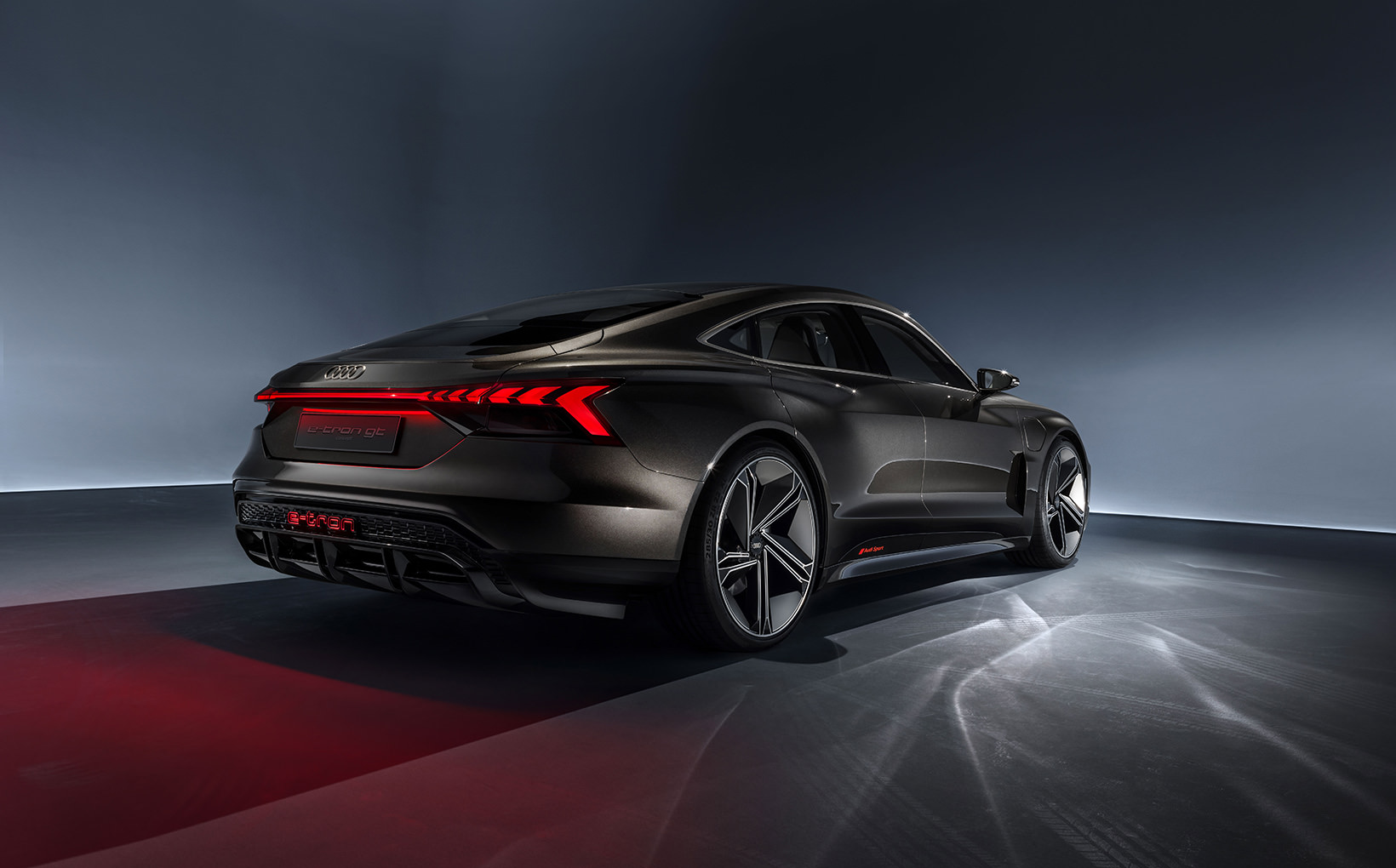 LA Show-stealing Audi e-tron GT Concept taunts Tesla