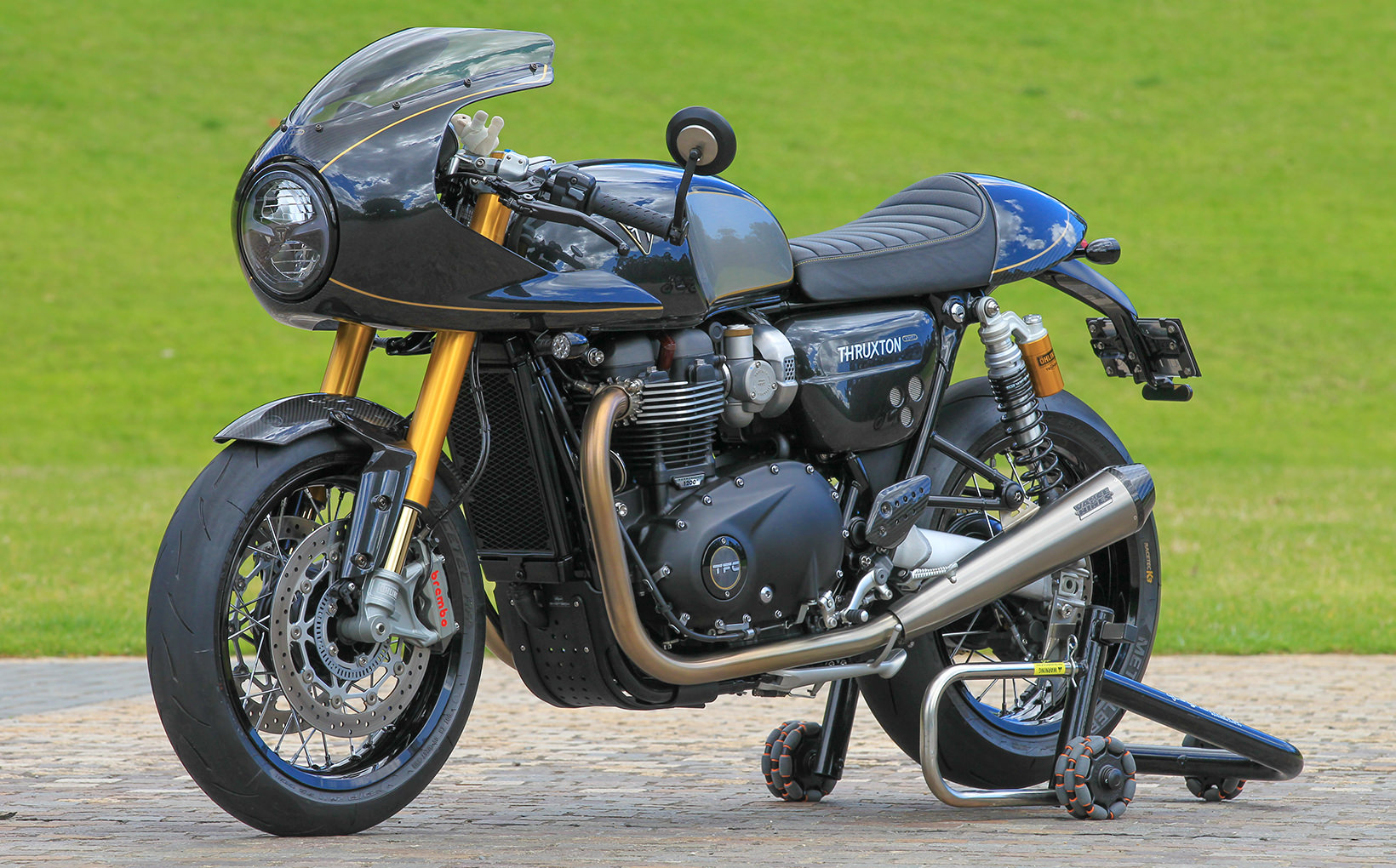 Custom Triumph Thruxton TFC: Factory Custom