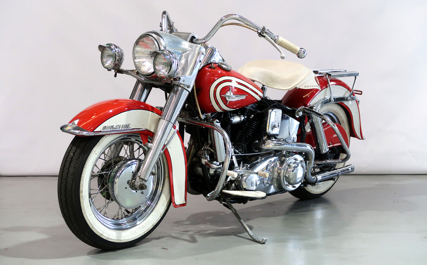 Collectible Classic motorcycles in Shannons Online Auction