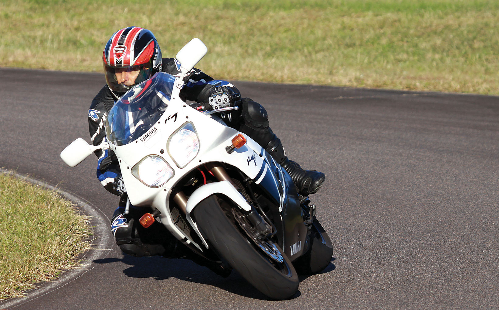 Yamaha YZF750R: Retro Road Test