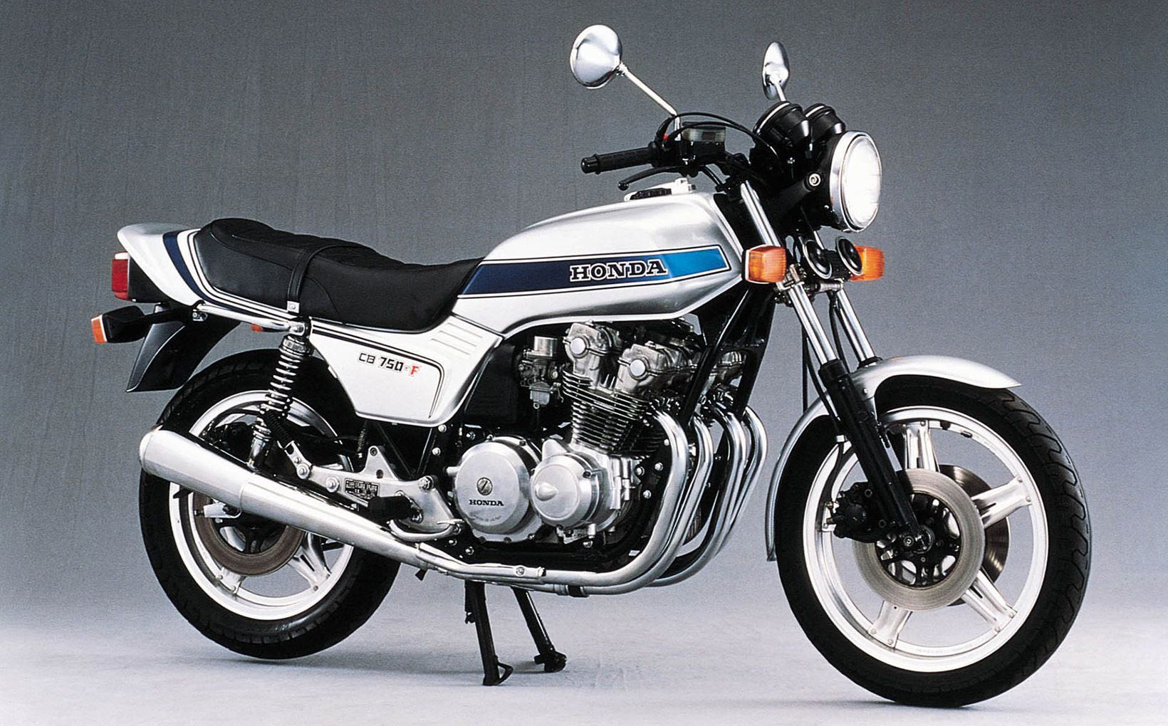 Honda CB900 & 750: Roller Door