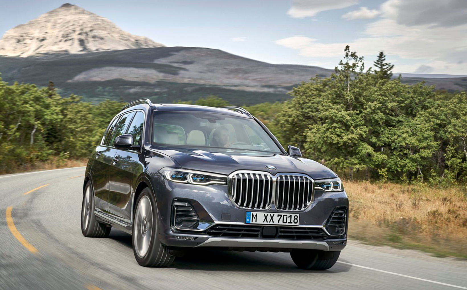 BMW proves that sometimes bigger is better with new X7