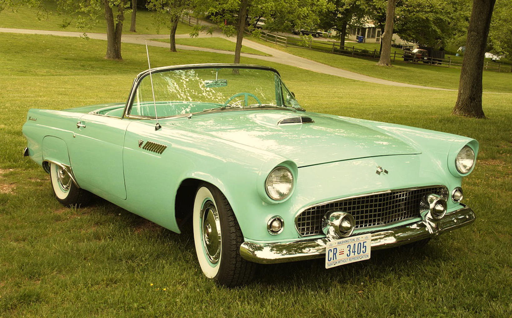 Ford Thunderbird: Ford invents the &lsquo;Personal Car&rsquo;