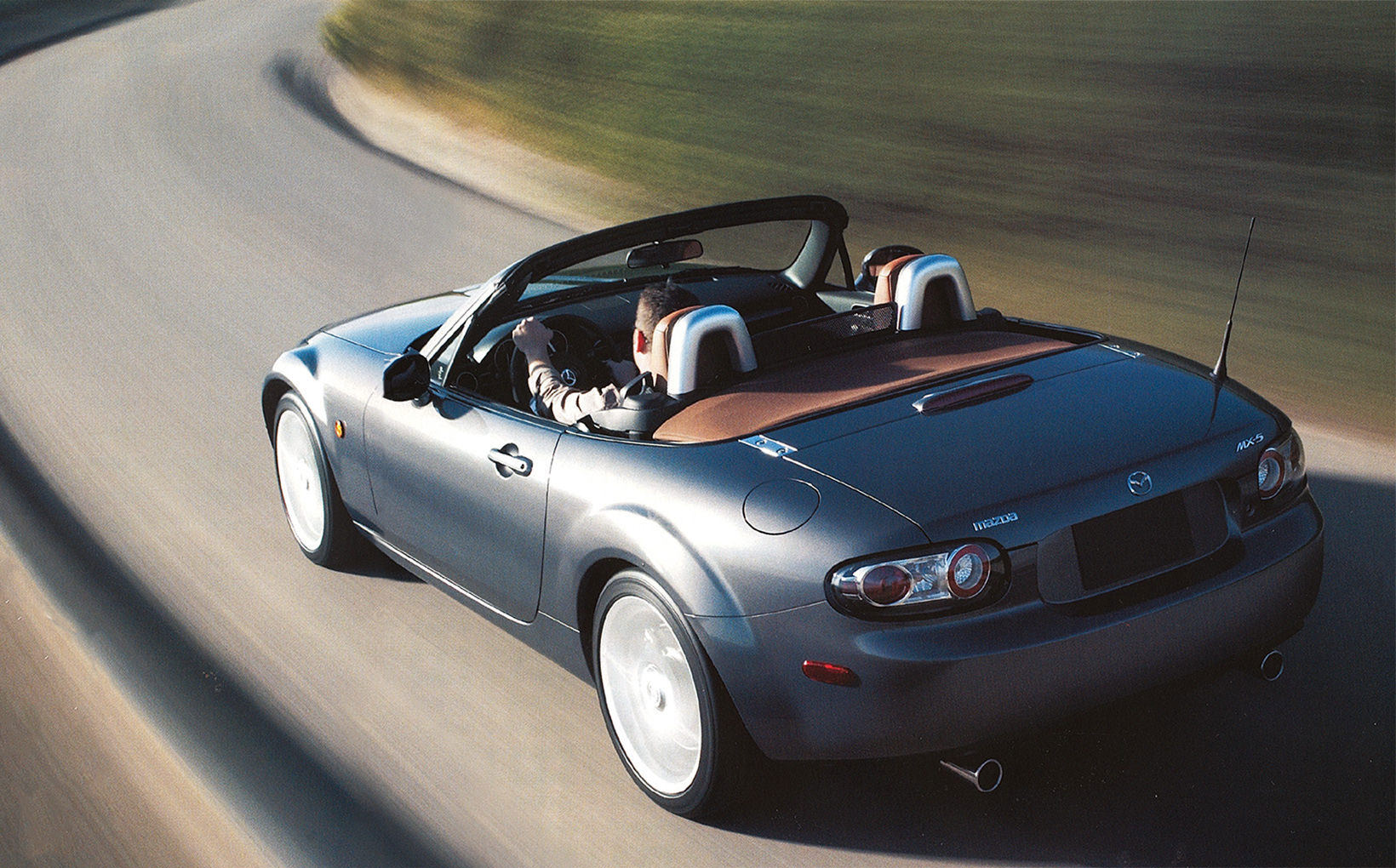 Mazda MX-5: Simple, lightweight, affordable... and dynamic