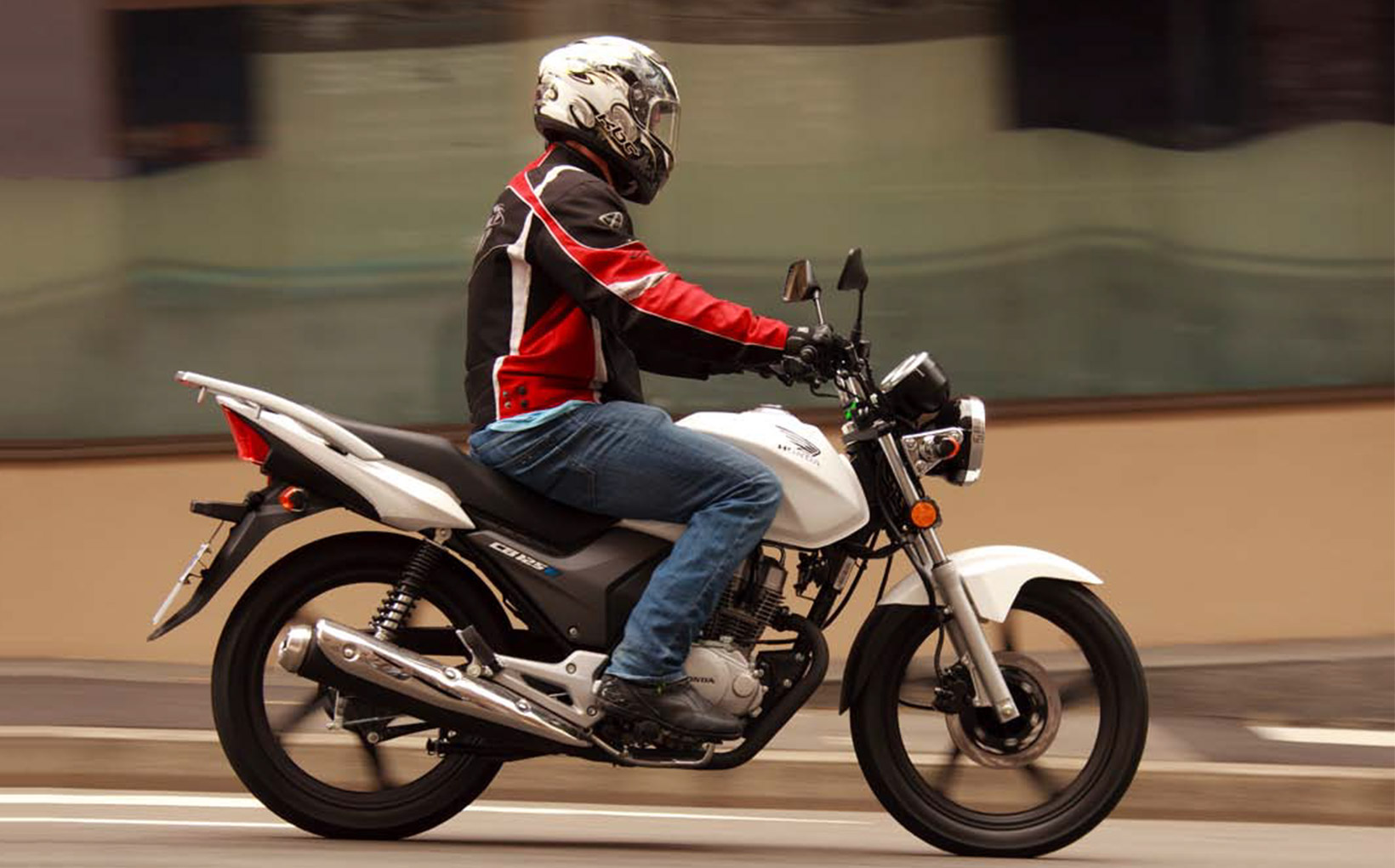 QUIKSPIN: Honda CB125E - Cheap, Not Nasty