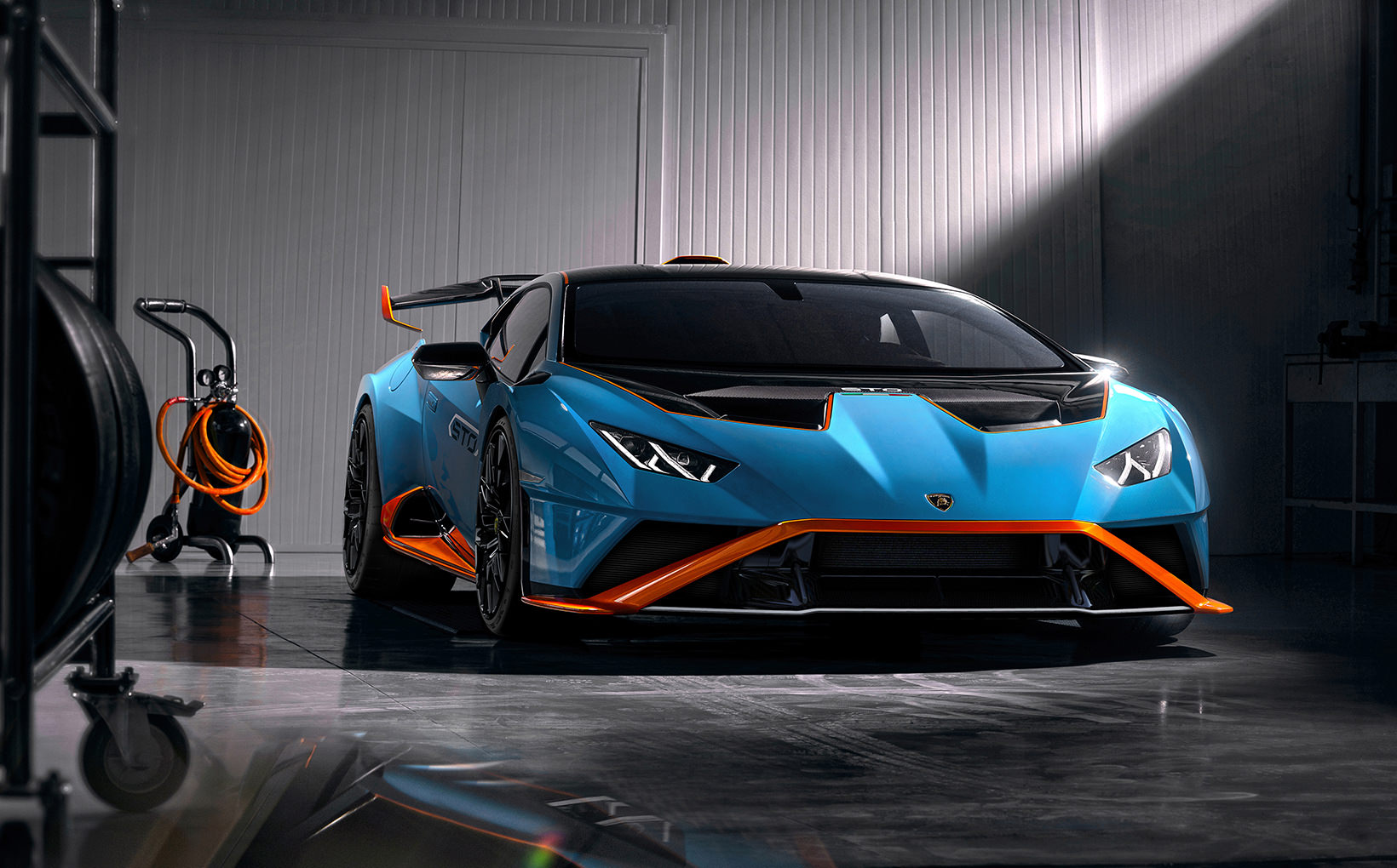 Just when you thought Lamborghini was mad enough, it ups the ante with the Huracan STO