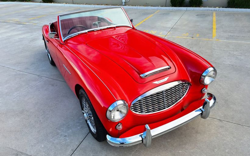 Tony’s Austin-Healey 100/6: Best of British with a touch of Modern Motor