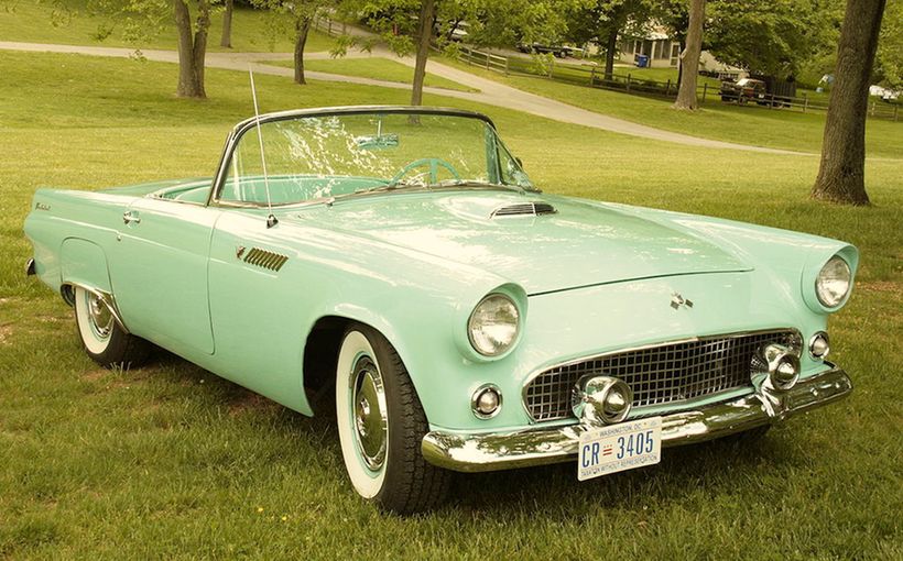 Ford Thunderbird: Ford invents the ‘Personal Car’