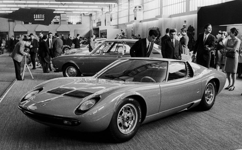 LAMBORGHINI MIURA: Ushering in the Mid-Engine Revolution