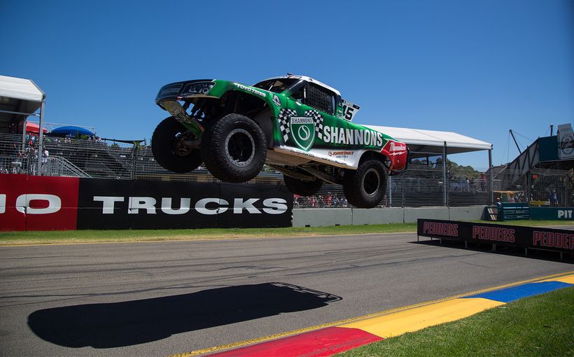 Dontas Claims Clipsal 500 Race Win on Super Trucks Debut