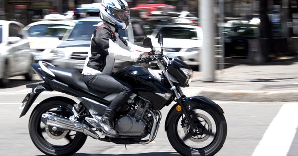 QUIKSPIN Suzuki Inazuma 250 Lighting Strike Shannons Club
